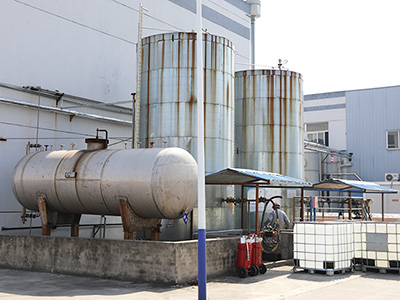 集化網(wǎng)設(shè)備-（異辛醇，蓖麻油）原料儲(chǔ)罐