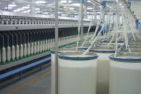 紡織滲透劑要使用的低泡滲透劑，避免了泡沫的危害